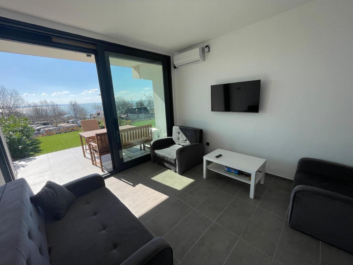 Club Panorama Studio - Pool, Garden Alsoors Exterior foto